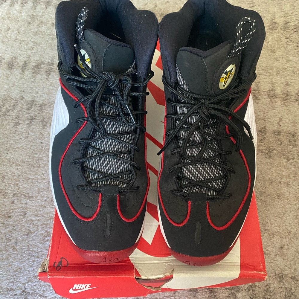 Nike Air Penny II in Black/Red